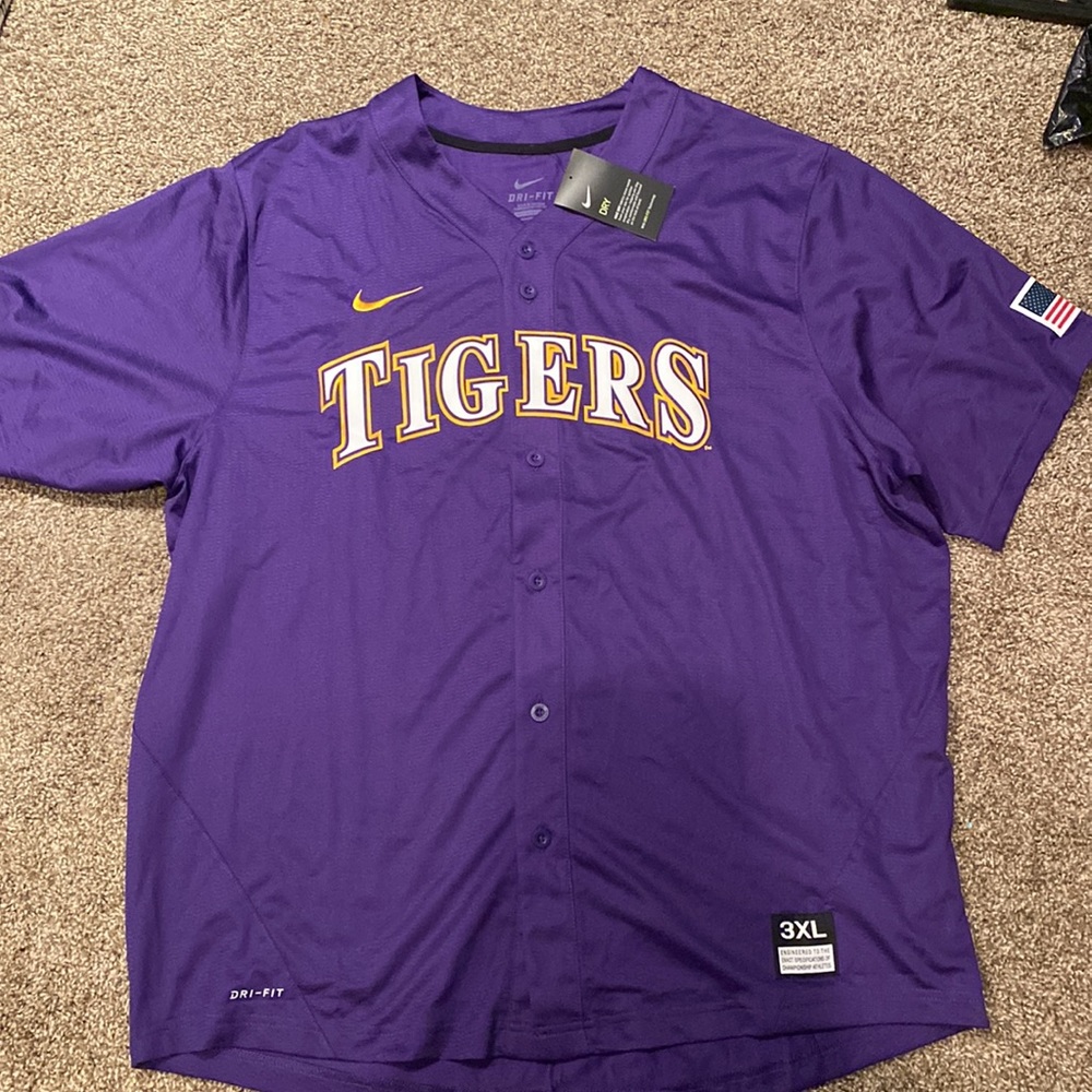 NEW W TAGS. Men’s full button replica tigers baseball jersey. Nike Dri-Fit - 3XL